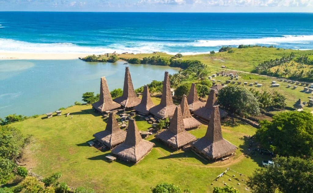 Pesona Budaya Dari Desa Adat Ratenggaro Di NTT