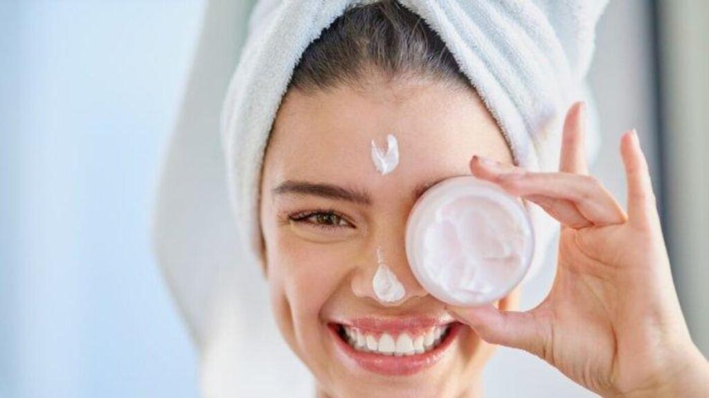 Moisturizer Dapat Meningkatkan Kesehatan Kulit