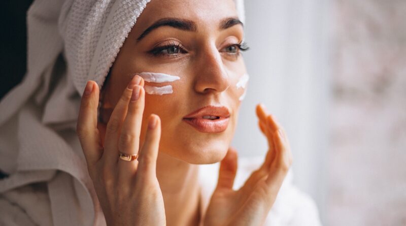 Skincare: Membongkar Mitos dan Fakta Terbaru