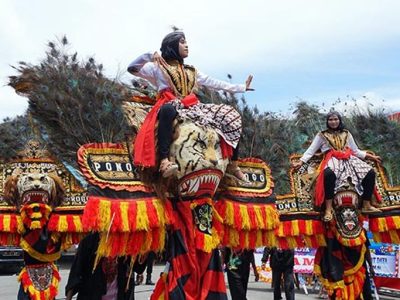 Kesenian Tradisional Indonesia Yang Mempesona