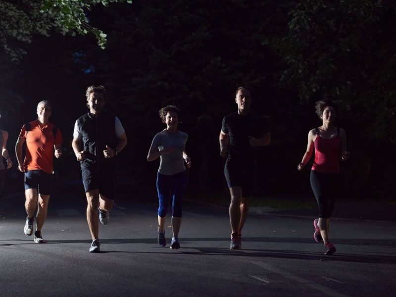 Lari Malam Hari Aman Jika Ikuti Tips Ini