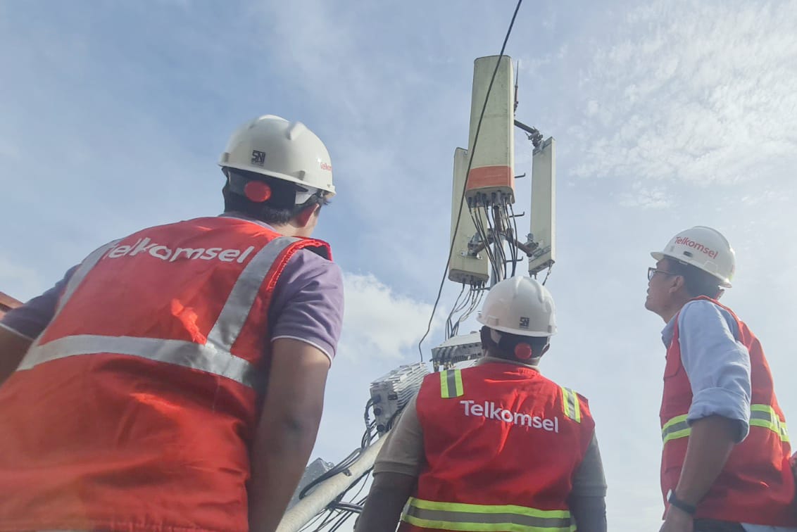 Tiga Operator Seluler Berlomba Hadirkan Jaringan 5G Stabil