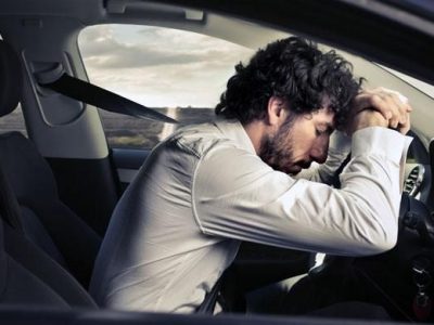 Mengapa Tidur Di Mobil Dengan AC Menyala Itu Buruk?