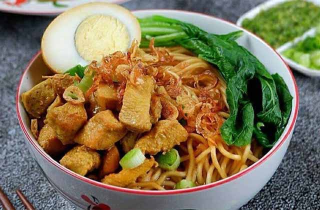 Mie Ayam Praktis Favorit Keluarga Di Hari Libur