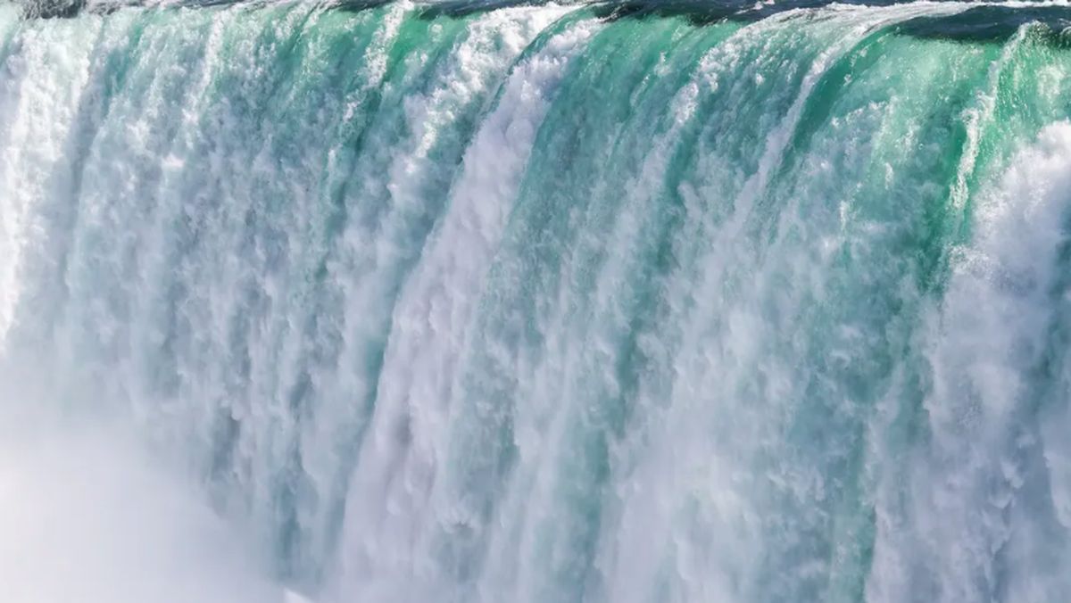 Dinamika Kehidupan: Pelajaran Dari Mata Air Hingga Samudra