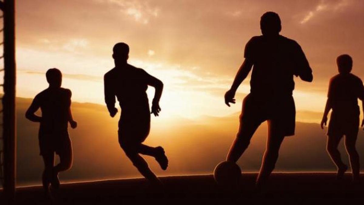 Realitas Hidup Di Balik Sorotan Karier Pesepak Bola Profesional