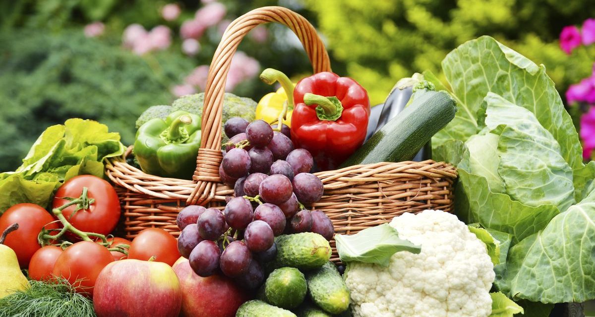 Menimbang Pilihan: Sisi Kesehatan Pangan Organik Dan Biasa