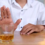 Bahaya Tersembunyi Di Balik Kebiasaan Mengonsumsi Alkohol
