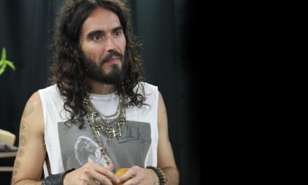 Artis Russell Brand Tokoh Yang Paling Menonjol Di Industri Hiburan