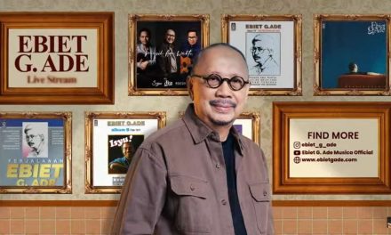Ebiet G Ade Terkenal Dengan Musik Dan Lirik Yang Bermakna
