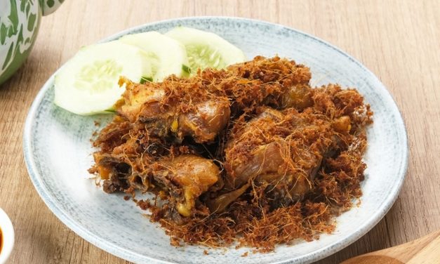 Ayam Goreng Bumbu Lengkuas Simbol Kuluiner Daerah Nusantara