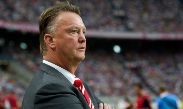 Luis Van Gaal Filosofi Permainannya Yang Strategis Dan Unik