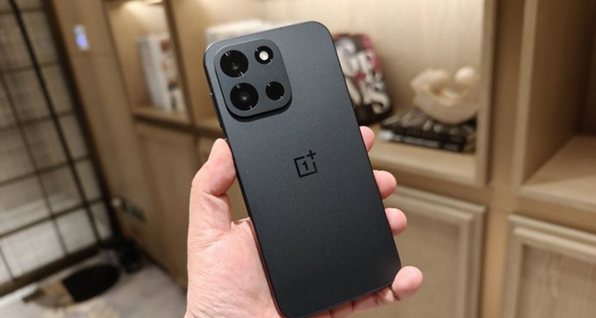 Smartphone OnePlus Yang Memiliki Fitur Fast Charging 80W