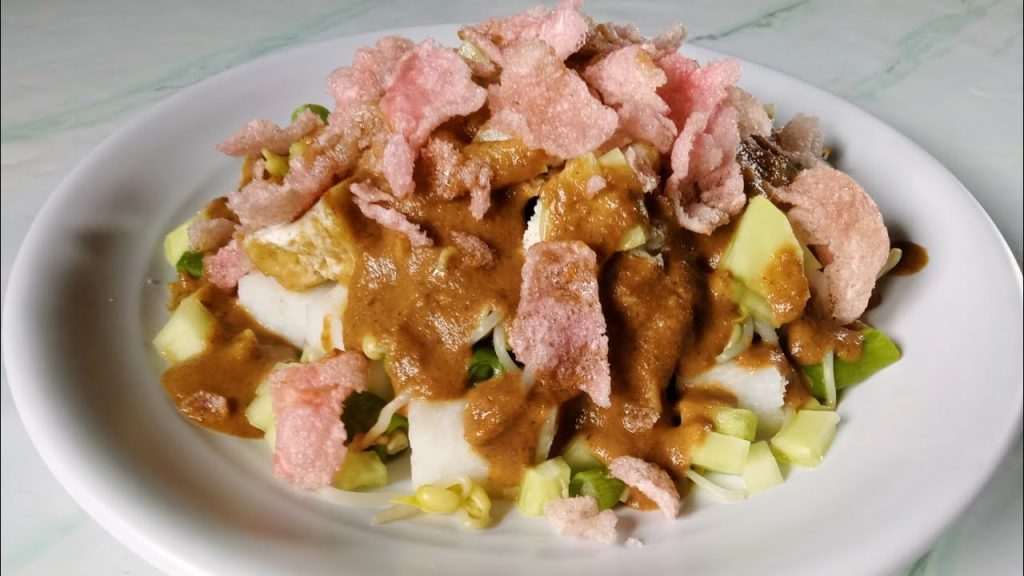 Cita Rasa Lontong Pecal, Warisan Kuliner Tradisional Indonesia