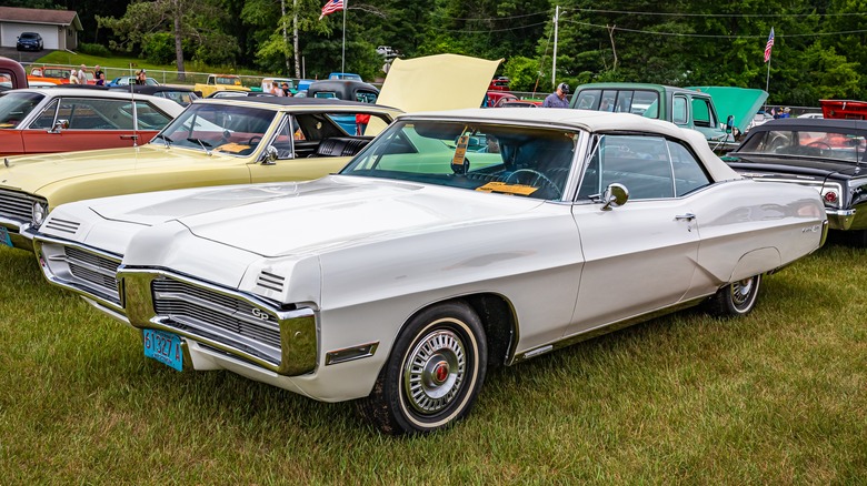 Inovasi Pontiac Grand Prix, Mobil Sport Sedan Hampir Terlupakan