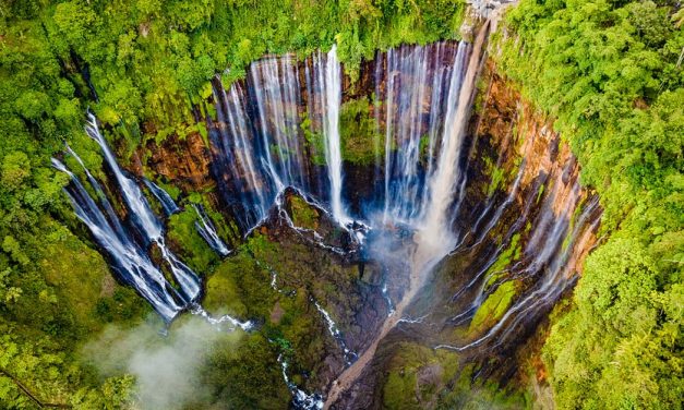 Air Terjun Tumpaksewu, Keindahannya Bikin Ga Mau Pulang!