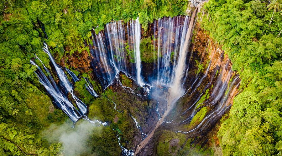 Air Terjun Tumpaksewu, Keindahannya Bikin Ga Mau Pulang!