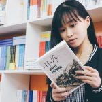 Hobi Membaca, Punya Manfaat Psikologis dan Emosional