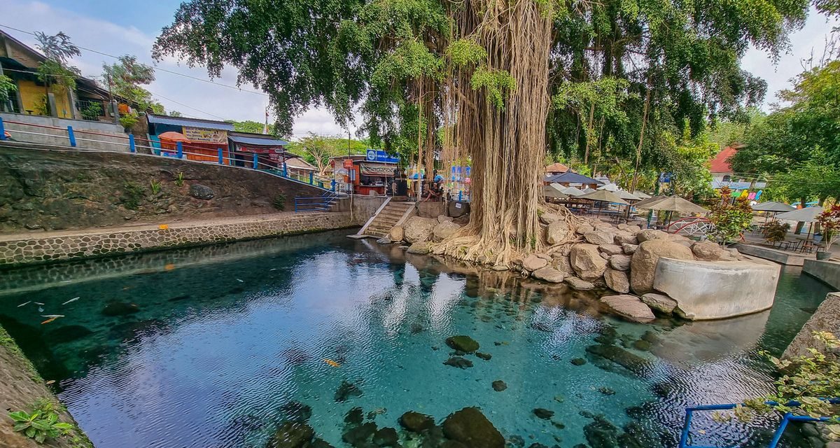 Umbul Kapilaler Wisata Alami Klaten, Airnya Jernih Banget