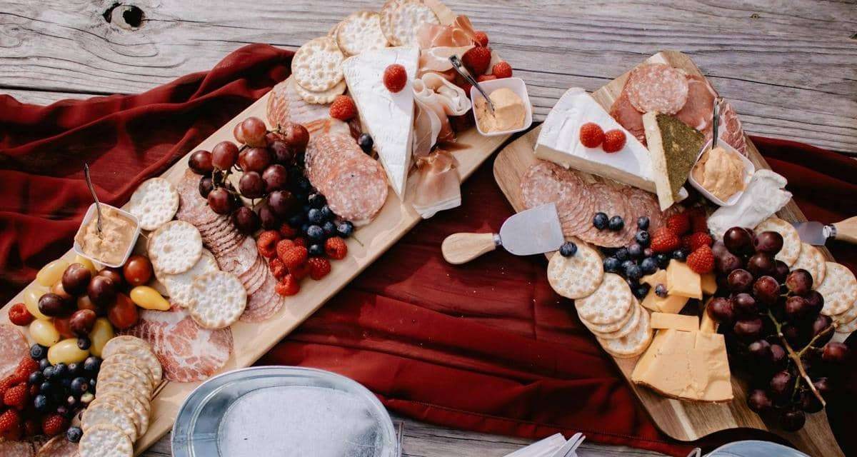 Fakta Charcuterie Board, Kudapan Estetik Dan Populer!